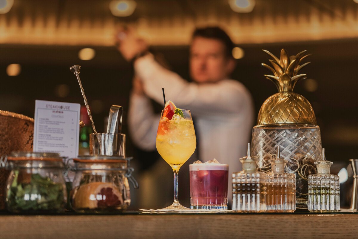 Queen Mary 2's Verandah — the boutique-dining venue tied to Cunard's Grill Suites experience.